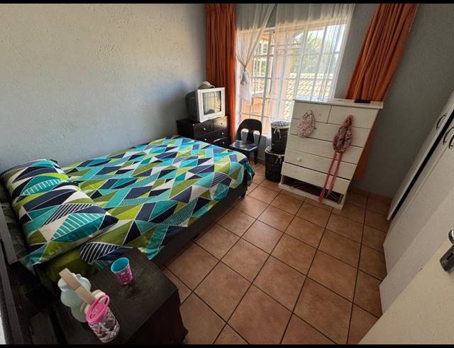 3 BEDROOM TOWNHOUSE FOR SALE IN GLEN MARAIS